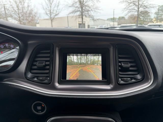 Used 2019 Dodge Challenger SXT w/ Blacktop Package image 10