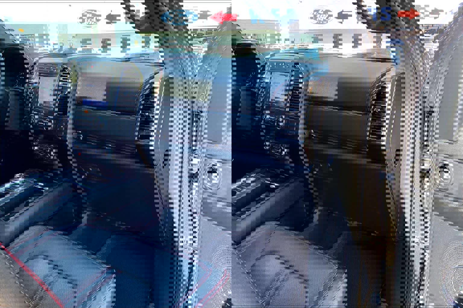 Certified 2020 Ford Expedition Limited w/ Equipment Group 303A image 18