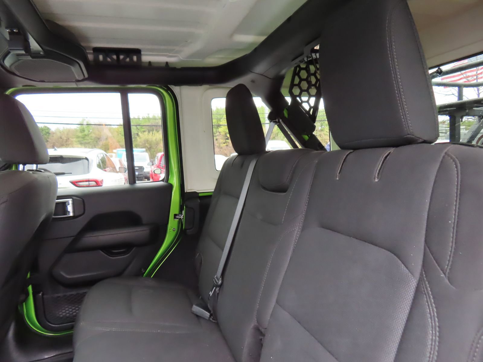 Used 2019 Jeep Wrangler Unlimited Sahara image 35