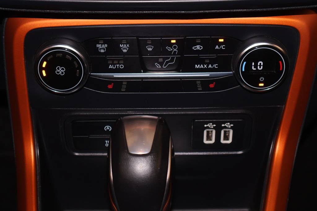 Certified 2018 Ford EcoSport SES AWD/4WD image 29