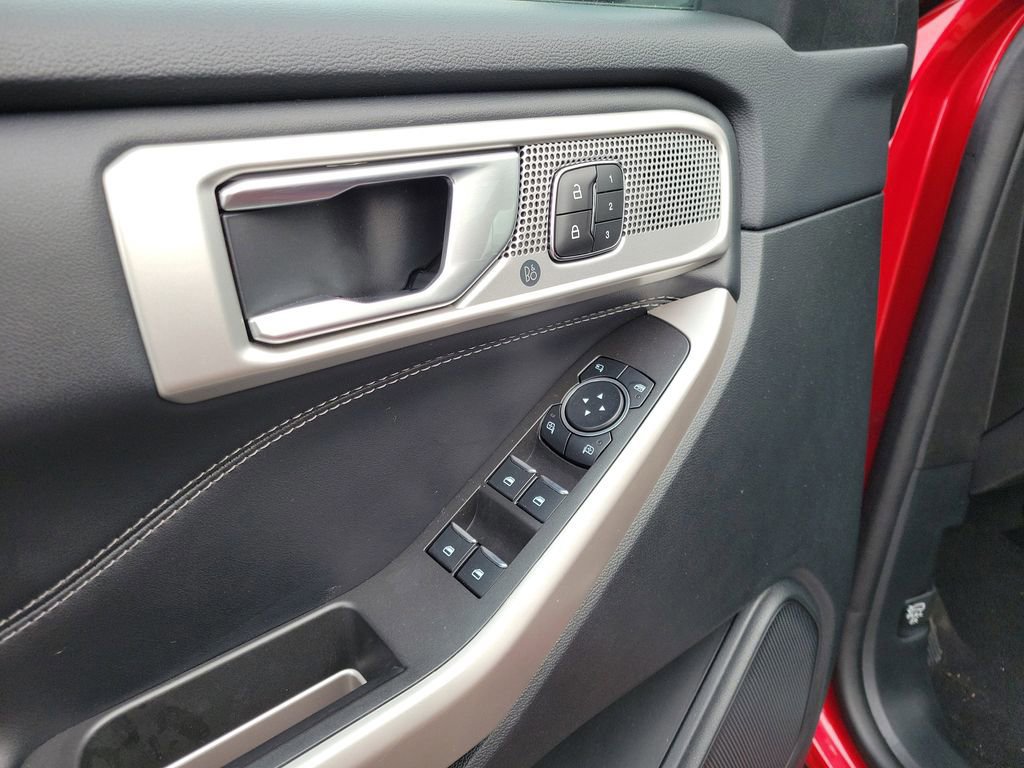Certified 2023 Ford Explorer Limited w/ Equipment Group 301A image 19