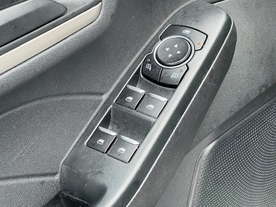 Certified 2022 Ford Escape SE w/ Convenience Package image 18