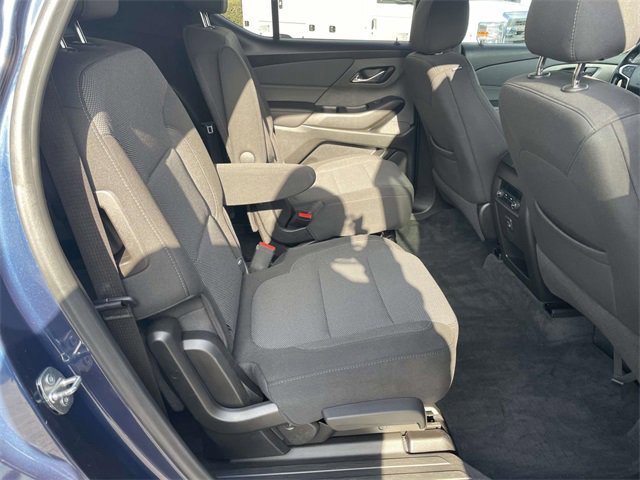 Used 2022 Chevrolet Traverse LT image 29