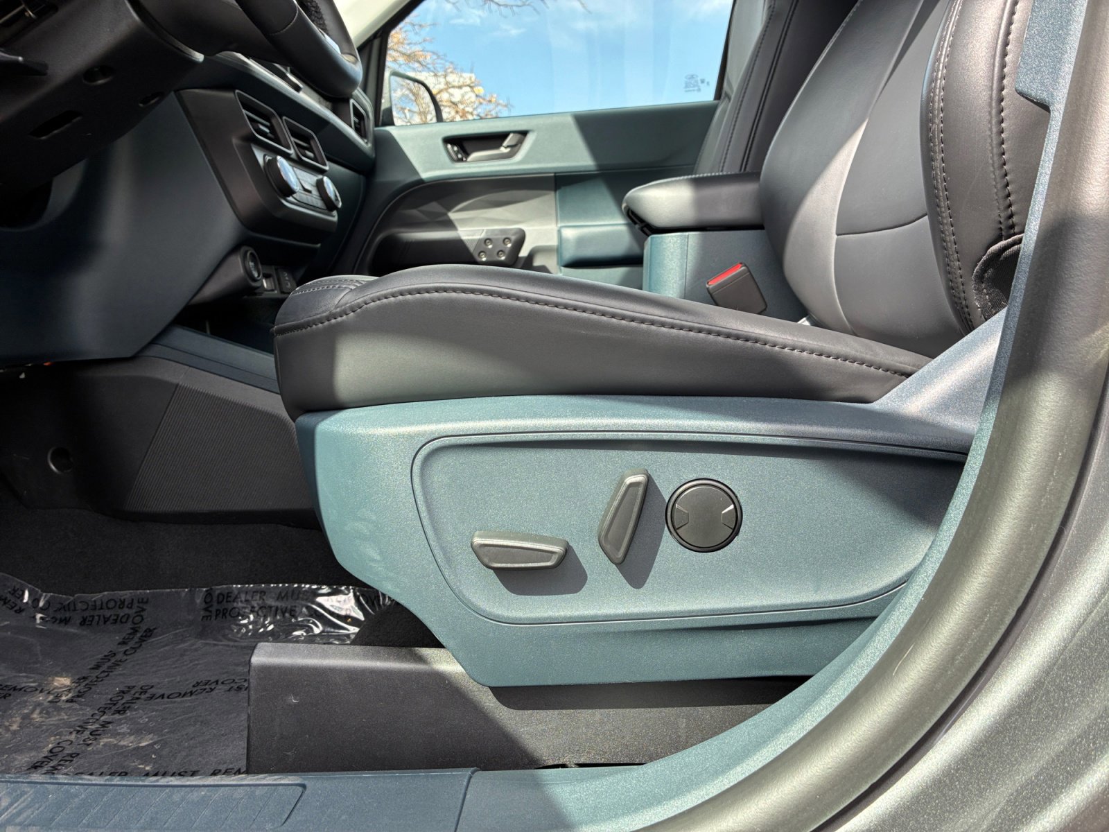 Certified 2023 Ford Maverick Lariat w/ Lariat Luxury Package image 14