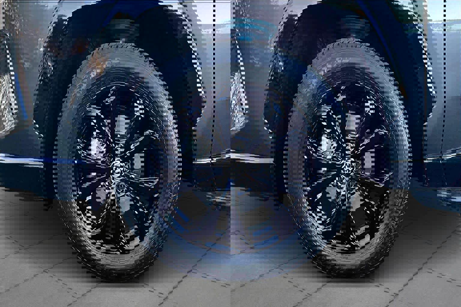 Used 2022 Toyota RAV4 XSE image 10