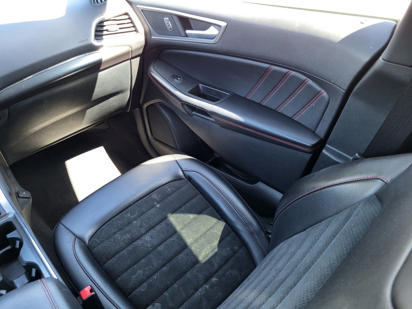 Certified 2022 Ford Edge ST-Line image 17