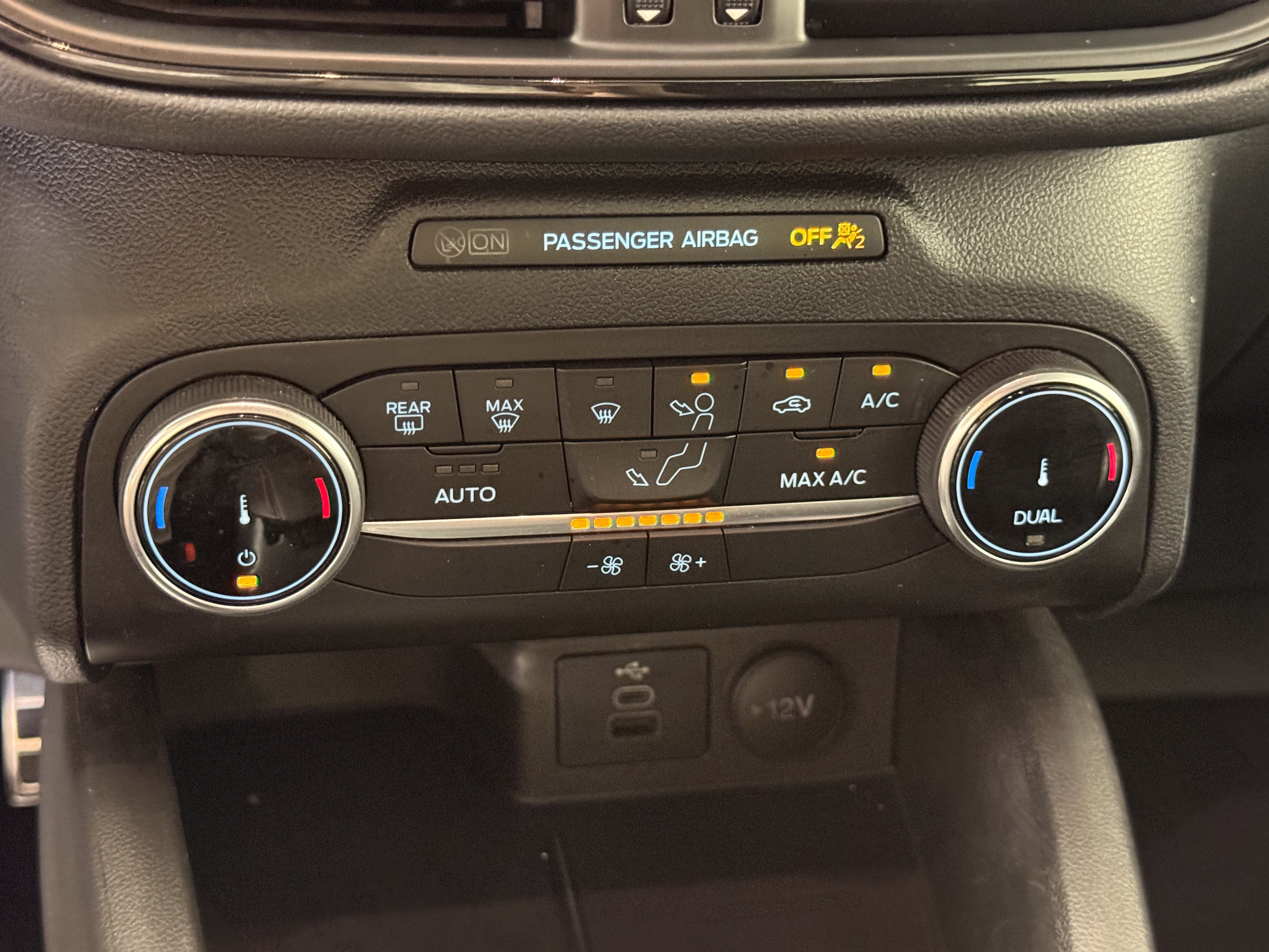 Certified 2024 Ford Escape ST-Line FWD image 19