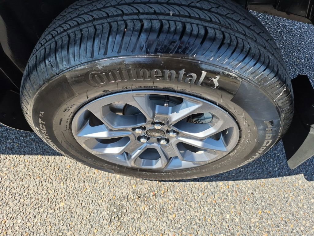 Certified 2025 Ford Maverick XLT w/ XLT Luxury Package FWD image 22
