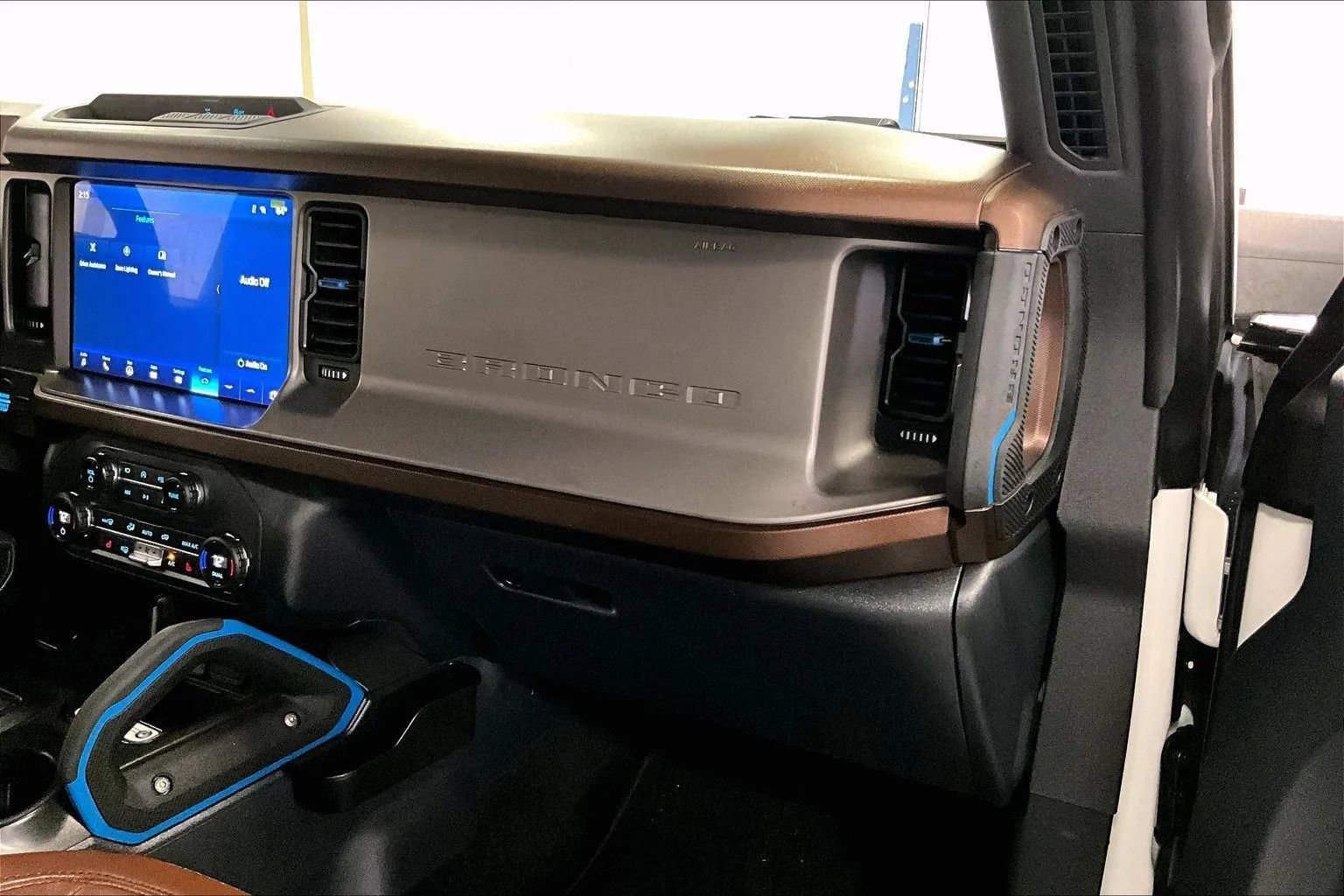 Certified 2021 Ford Bronco Outer Banks image 15