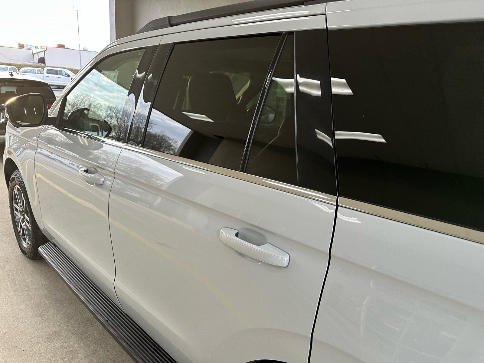 Certified 2025 Ford Expedition Active image 4