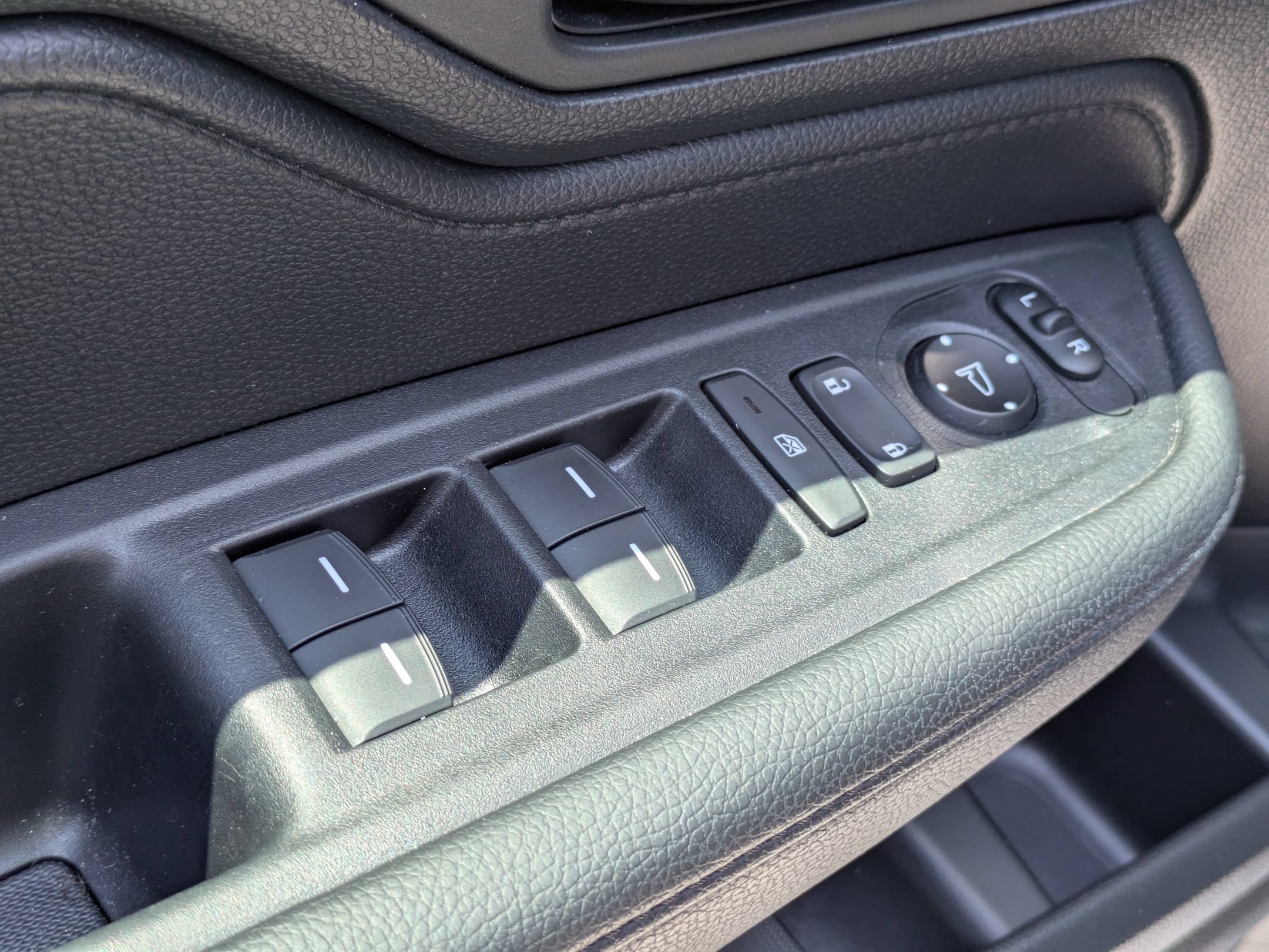 Used 2025 Honda Odyssey Sport-L image 11