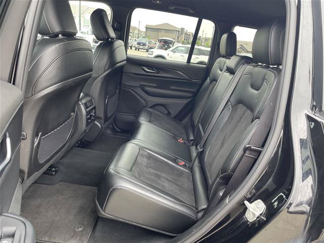 Used 2024 Jeep Grand Cherokee Altitude AWD/4WD image 20