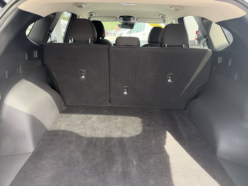 Used 2025 Hyundai Tucson SEL FWD image 30