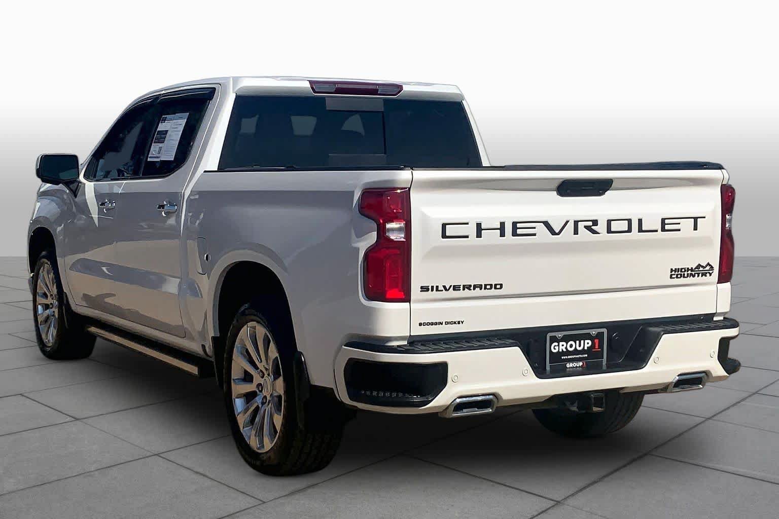 Used 2022 Chevrolet Silverado 1500 High Country w/ LPO, Dark Essentials Package AWD/4WD image 12