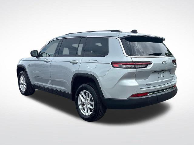 Used 2023 Jeep Grand Cherokee L Laredo RWD image 3