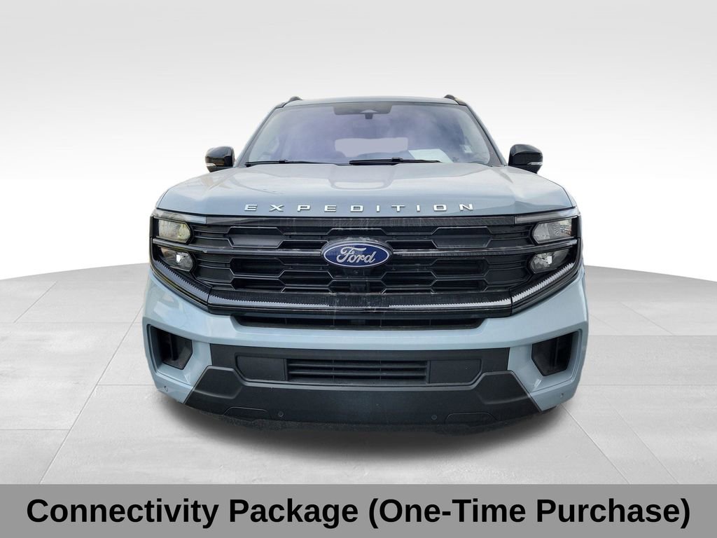 Certified 2025 Ford Expedition Active image 4
