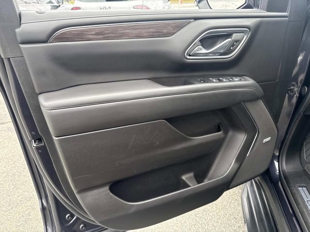 Used 2024 Chevrolet Suburban LT image 20