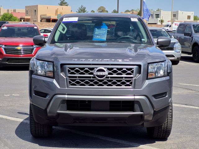 Used 2022 Nissan Frontier SV w/ Technology Package RWD image 2
