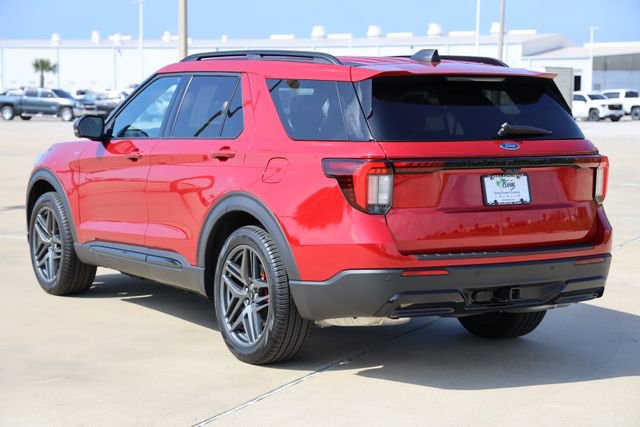 Certified 2025 Ford Explorer ST-Line w/ Premium Package RWD image 6