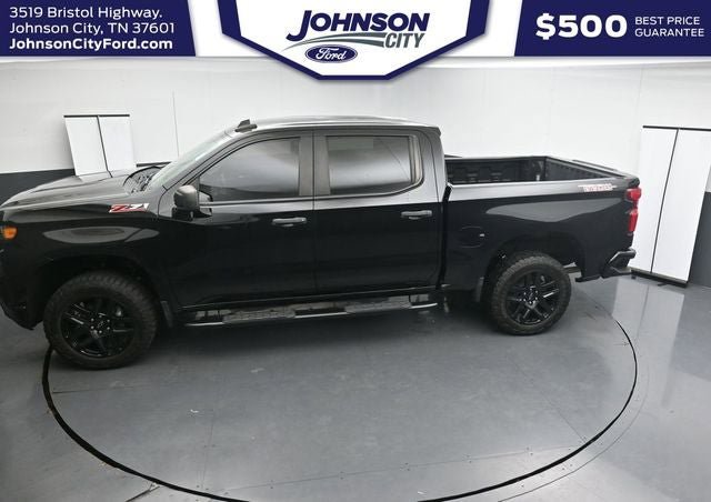 Used 2021 Chevrolet Silverado 1500 Custom Trail Boss w/ Midnight Edition AWD/4WD image 22