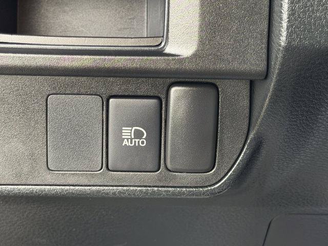 Used 2019 Toyota Tacoma SR RWD image 32