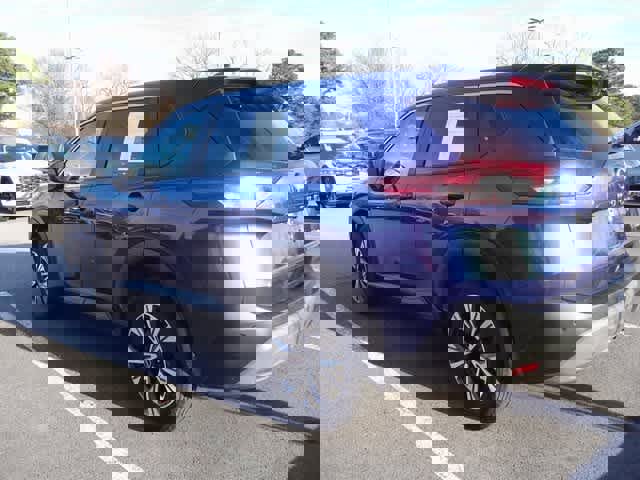 Used 2023 Nissan Rogue SV image 6