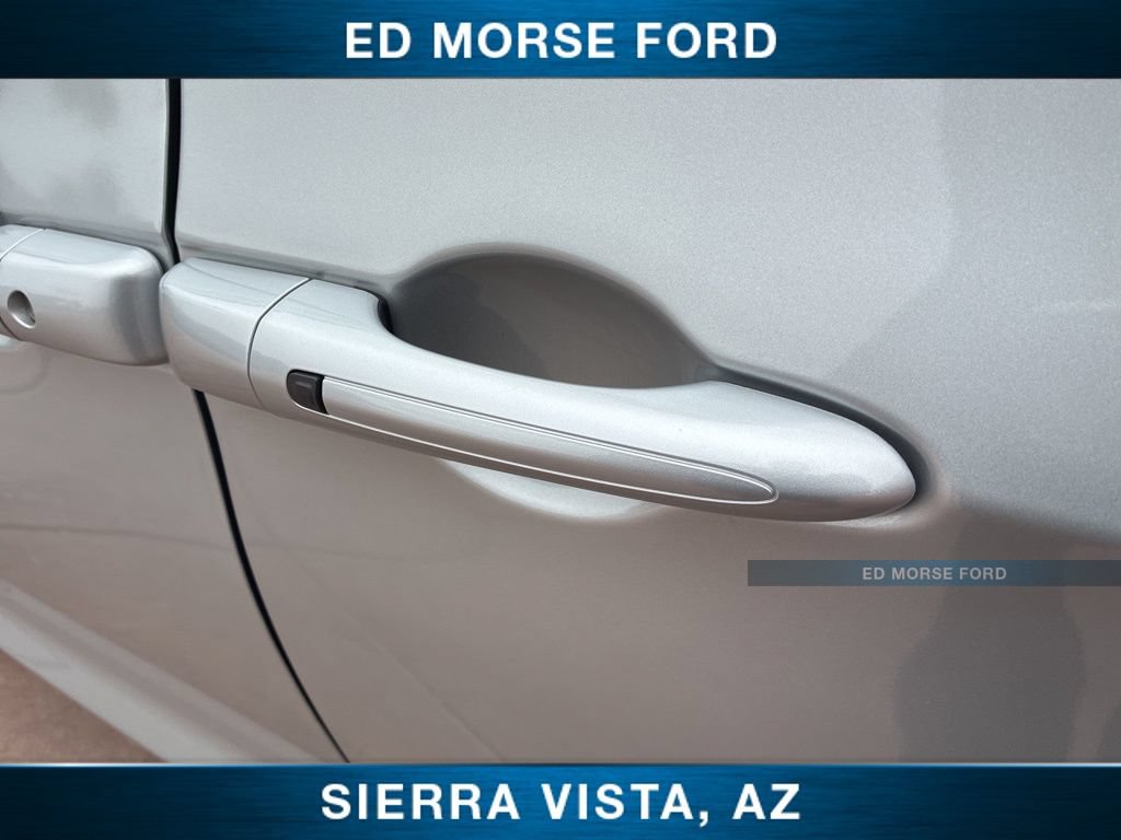 Used 2024 Chrysler Pacifica Touring-L FWD image 18