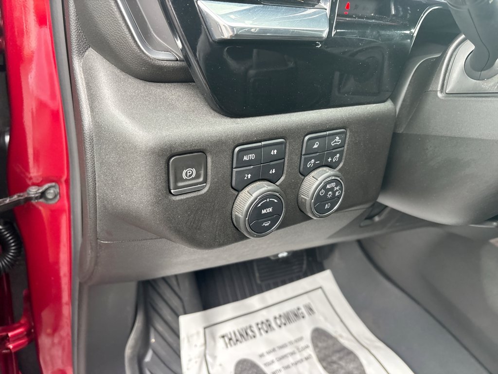 Used 2024 Chevrolet Silverado 1500 RST AWD/4WD image 29