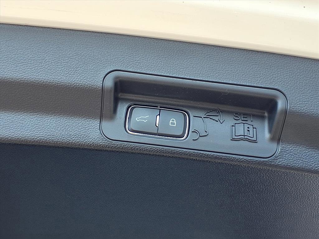 Certified 2023 Ford Explorer XLT w/ Equipment Group 202A image 27