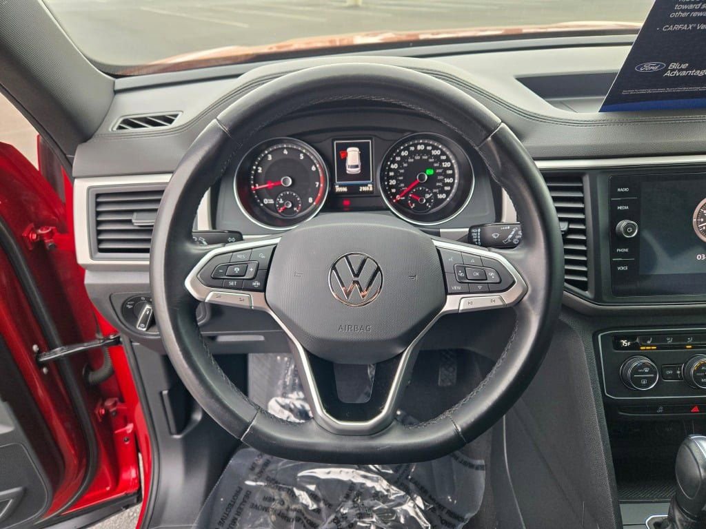 Used 2020 Volkswagen Atlas Cross Sport SE image 33