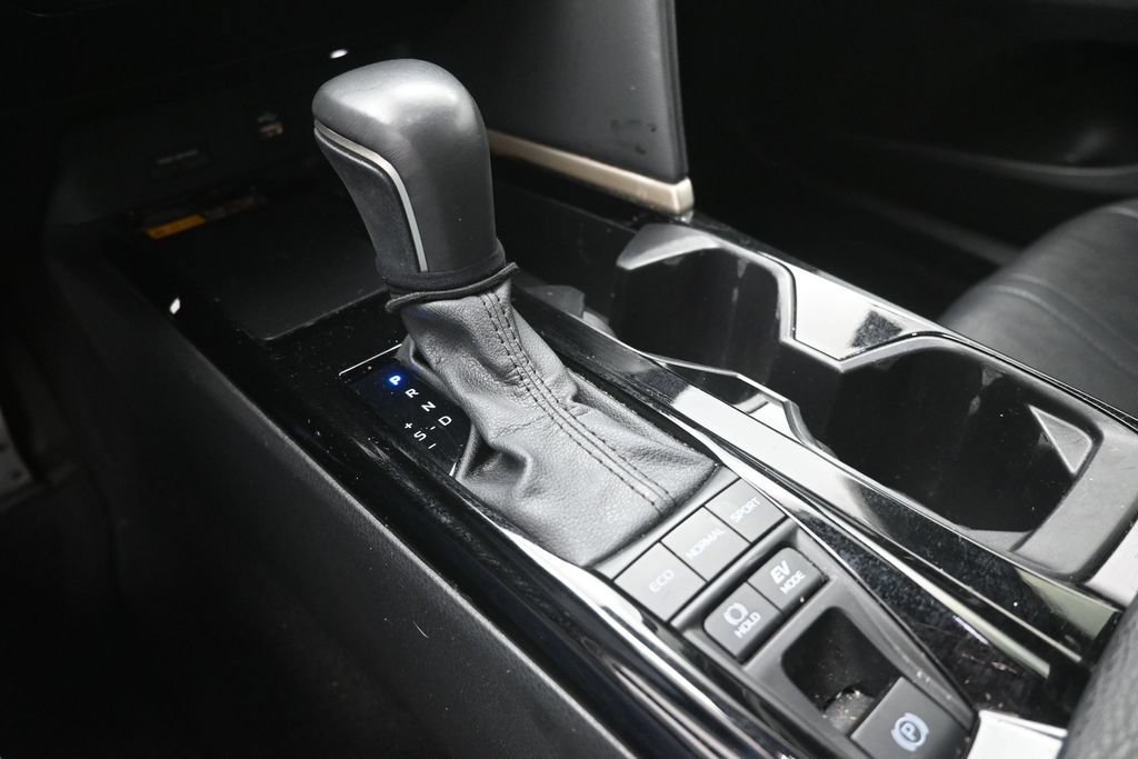 Used 2025 Toyota Camry XSE w/ Premium Package FWD image 29