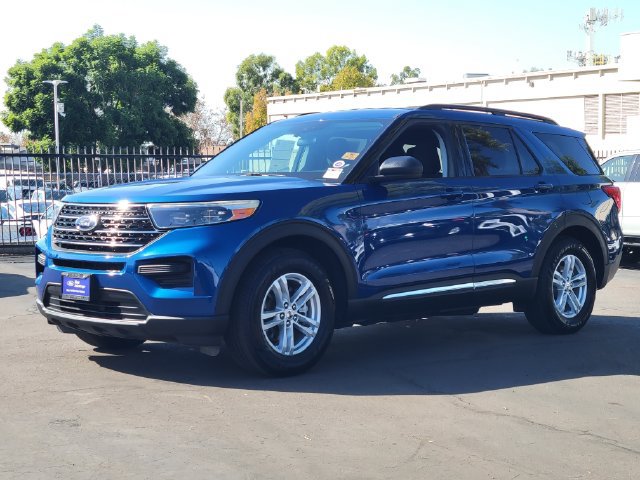 Certified 2021 Ford Explorer XLT RWD image 2