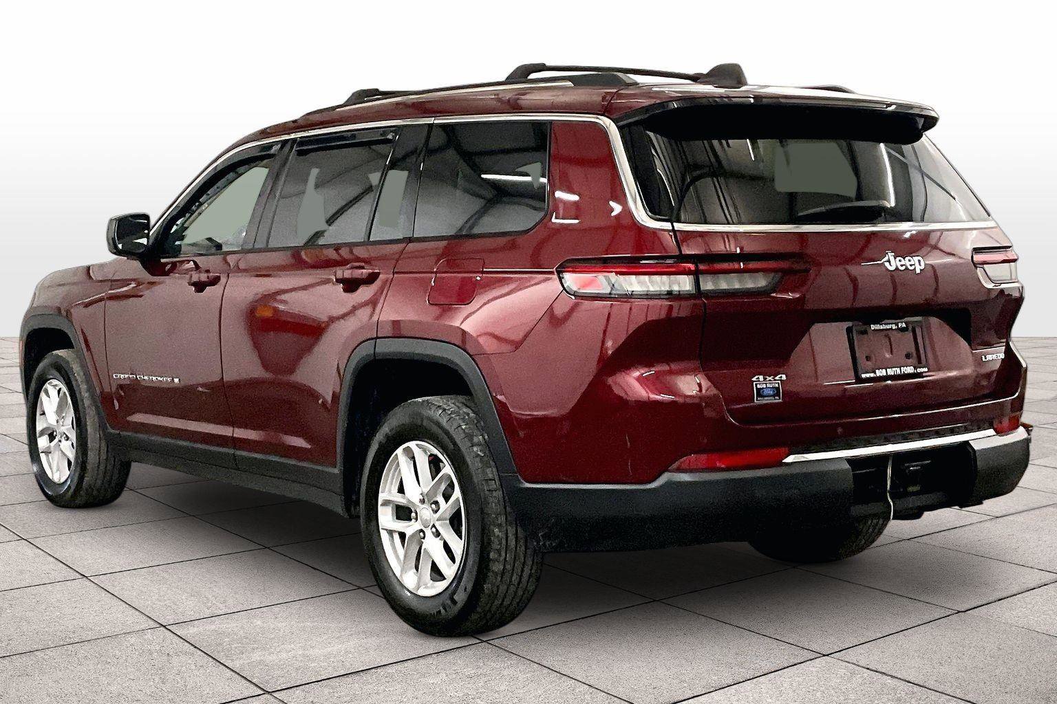 Used 2023 Jeep Grand Cherokee L Laredo image 10