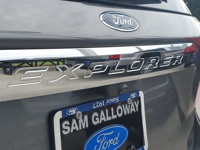 Certified 2023 Ford Explorer XLT w/ Equipment Group 202A image 11