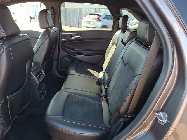 Certified 2022 Ford Edge ST-Line image 10