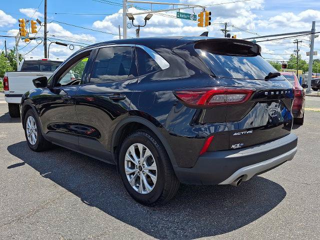 Certified 2023 Ford Escape Active w/ Tech Pack #2 FWD image 4