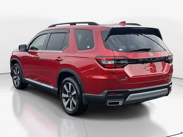Used 2025 Honda Pilot Touring image 5