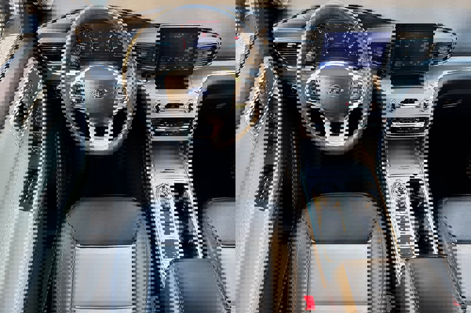 Certified 2023 Ford Explorer XLT w/ Equipment Group 202A image 15