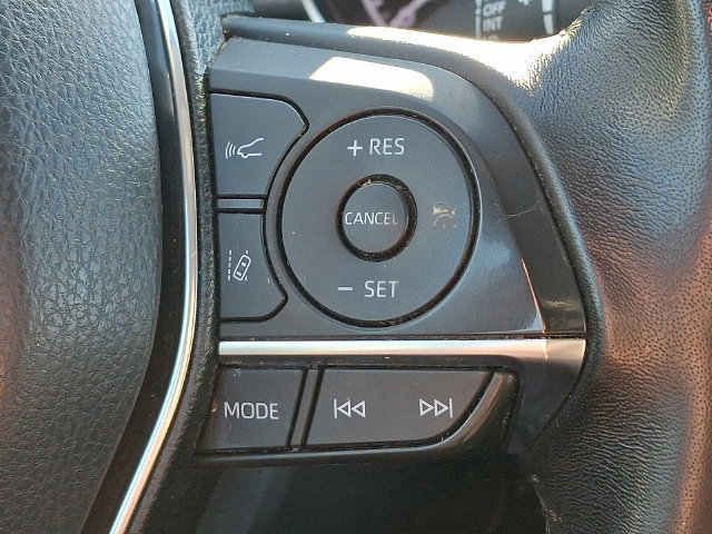Used 2019 Toyota Camry XLE FWD image 23
