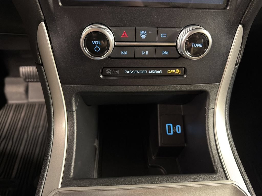 Certified 2024 Ford Edge SEL w/ Convenience Package AWD/4WD image 13