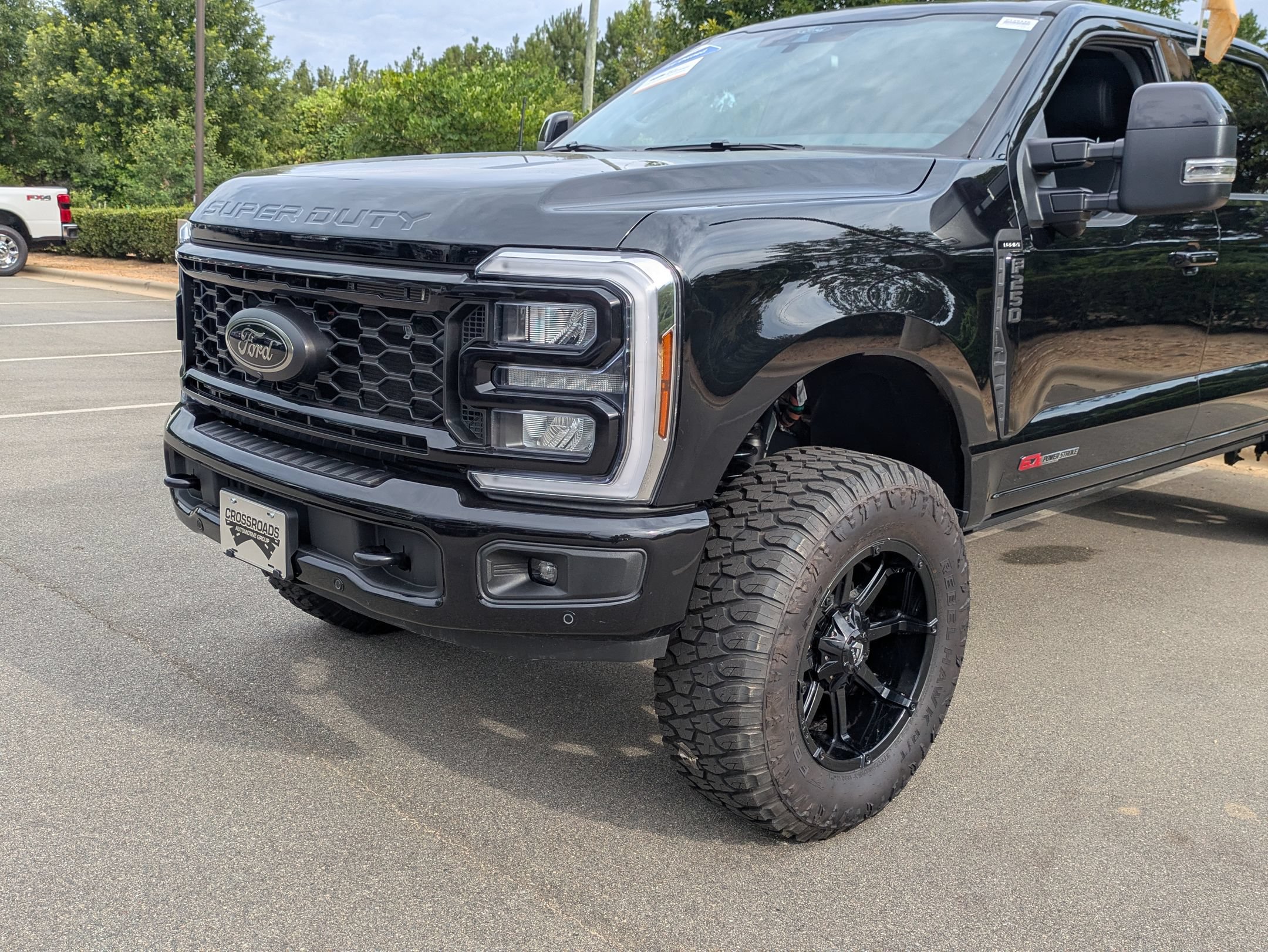 Certified 2026 Ford F250 Lariat w/ Tremor Off-Road Package AWD/4WD image 10