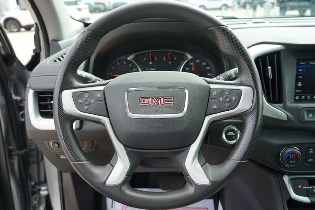 Used 2024 GMC Terrain SLE w/ Driver Convenience Package FWD image 20