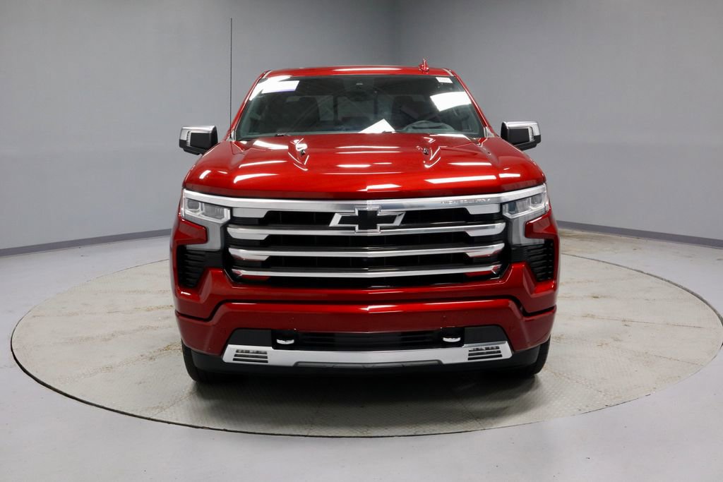 Used 2023 Chevrolet Silverado 1500 High Country w/ High Country Premium Package AWD/4WD image 5