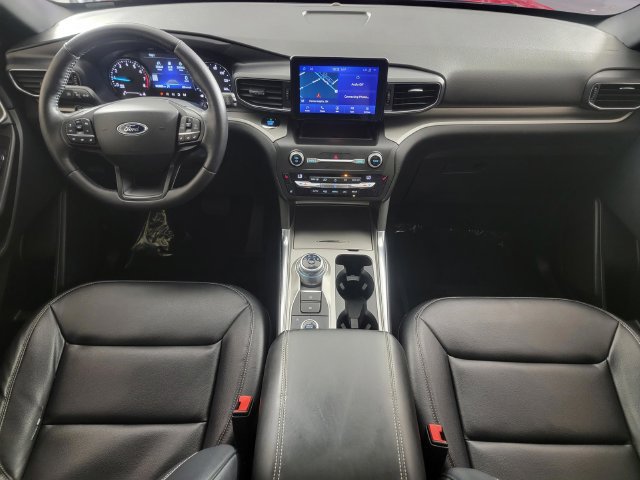 Certified 2020 Ford Explorer XLT w/ Equipment Group 202A AWD/4WD image 20
