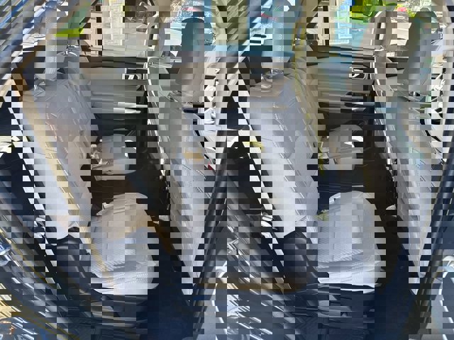 Certified 2023 Ford Explorer XLT image 13