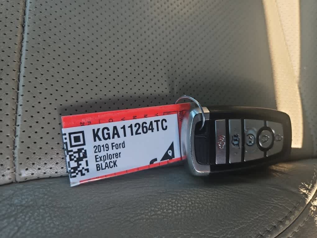 Certified 2019 Ford Explorer Limited w/ Class III Trailer Tow Package FWD image 21