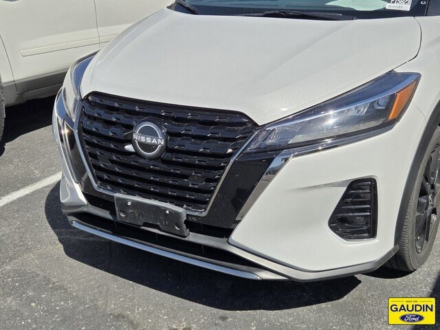 Used 2024 Nissan Kicks SR FWD image 2