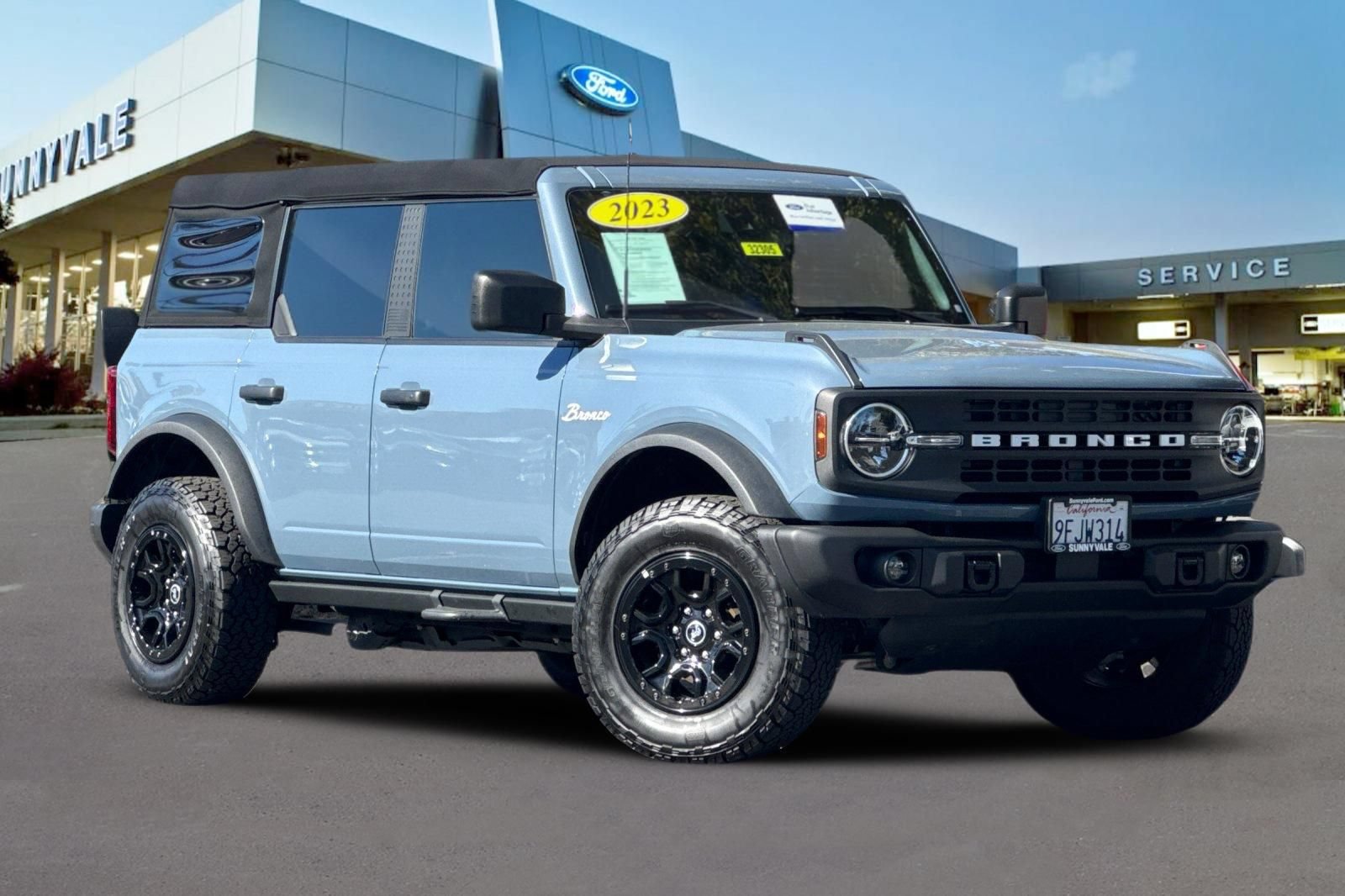 Certified 2023 Ford Bronco Black Diamond AWD/4WD image 2