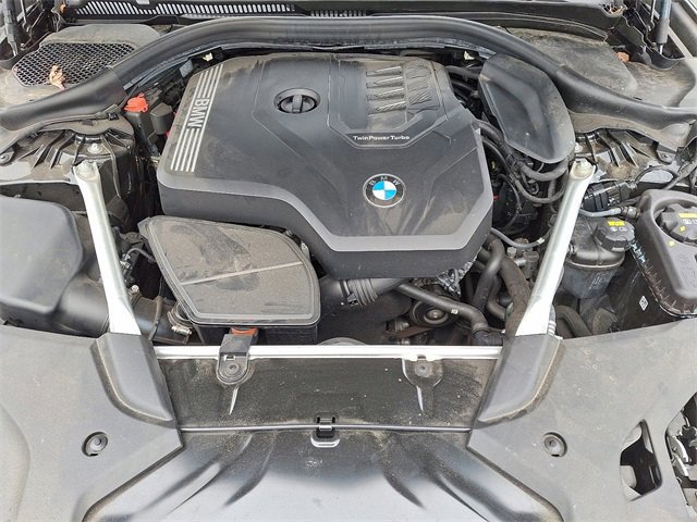 Used 2021 BMW 530i xDrive w/ Premium Package image 33