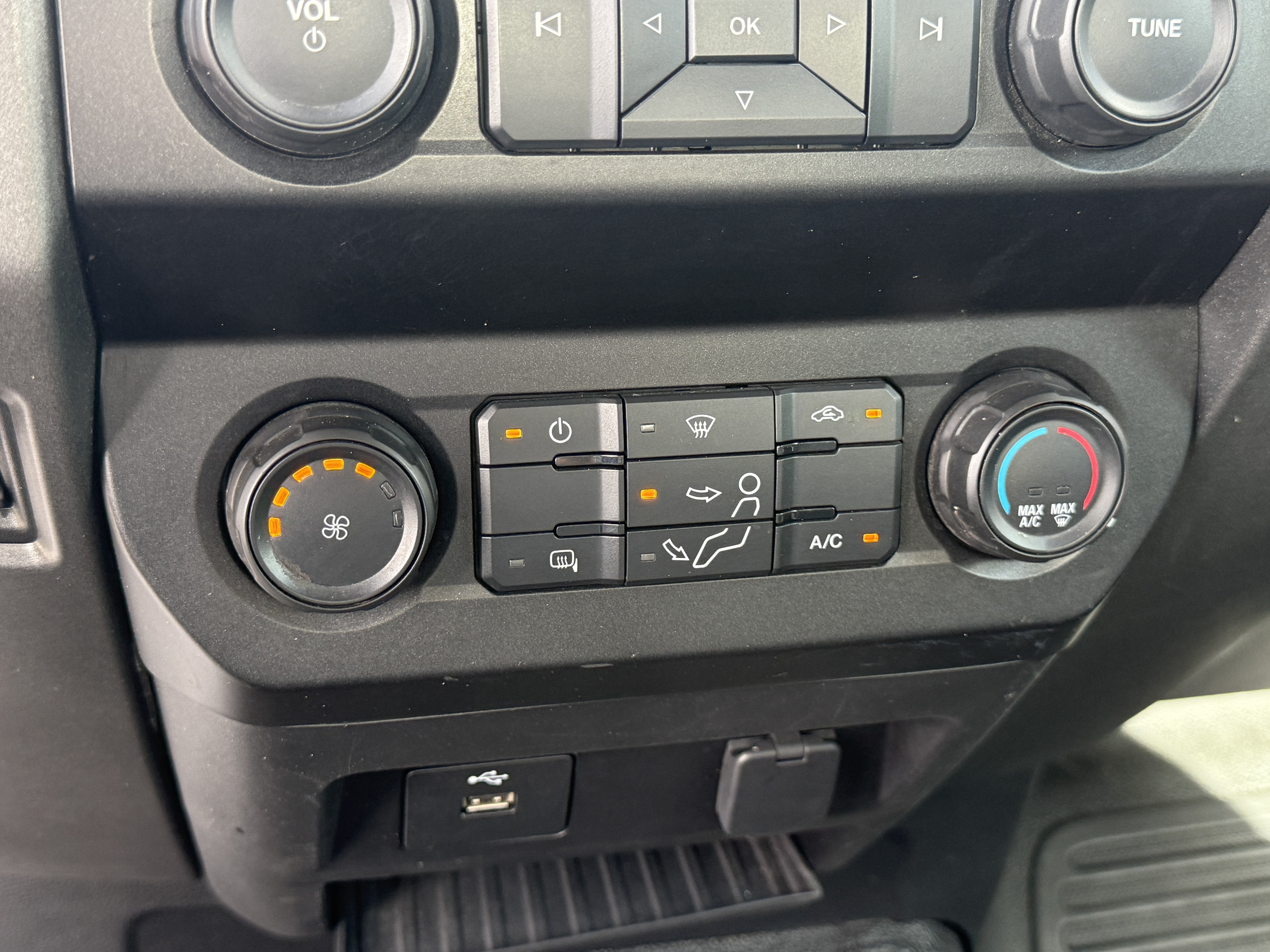 Certified 2021 Ford F250 XL w/ Power Equipment Group RWD image 20